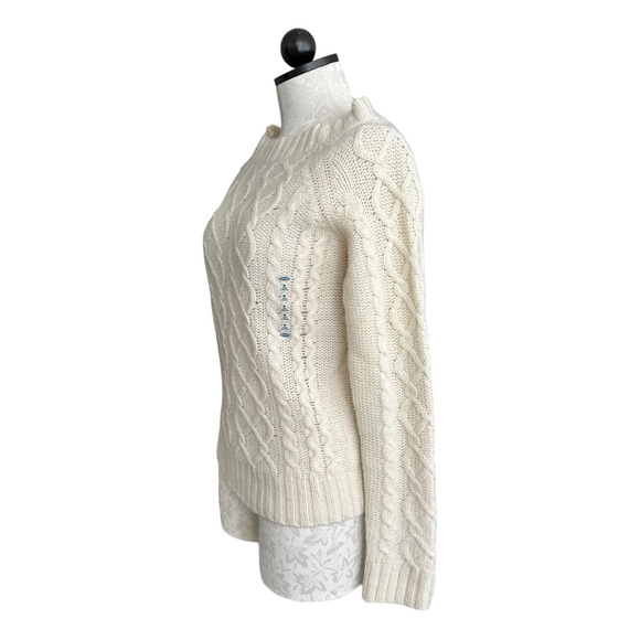 Old Navy NEW Lambswool Cable Knit Sweater Boatneck Long Sleeve Cream Size Medium - Picture 3 of 11